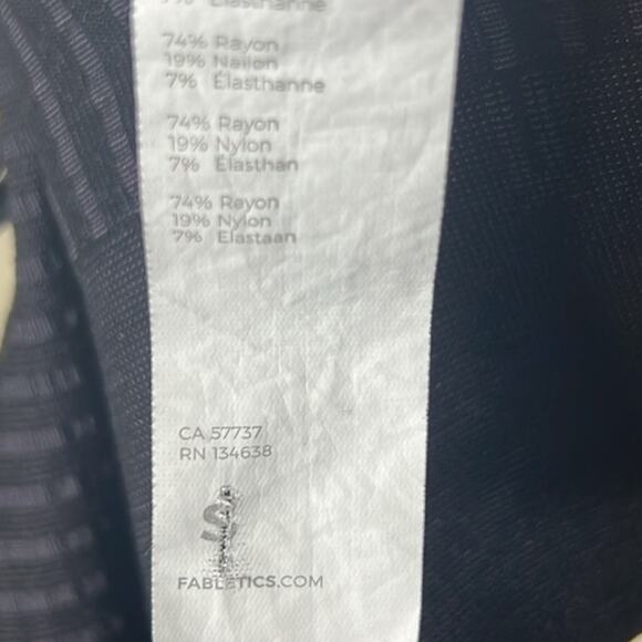 Fabletics Black Shauna Seamless Midi Bra Womens S Ribbed Low Impact Athleisure - Picture 5 of 5